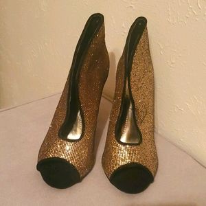 Cape Robbin Gold 4" heels